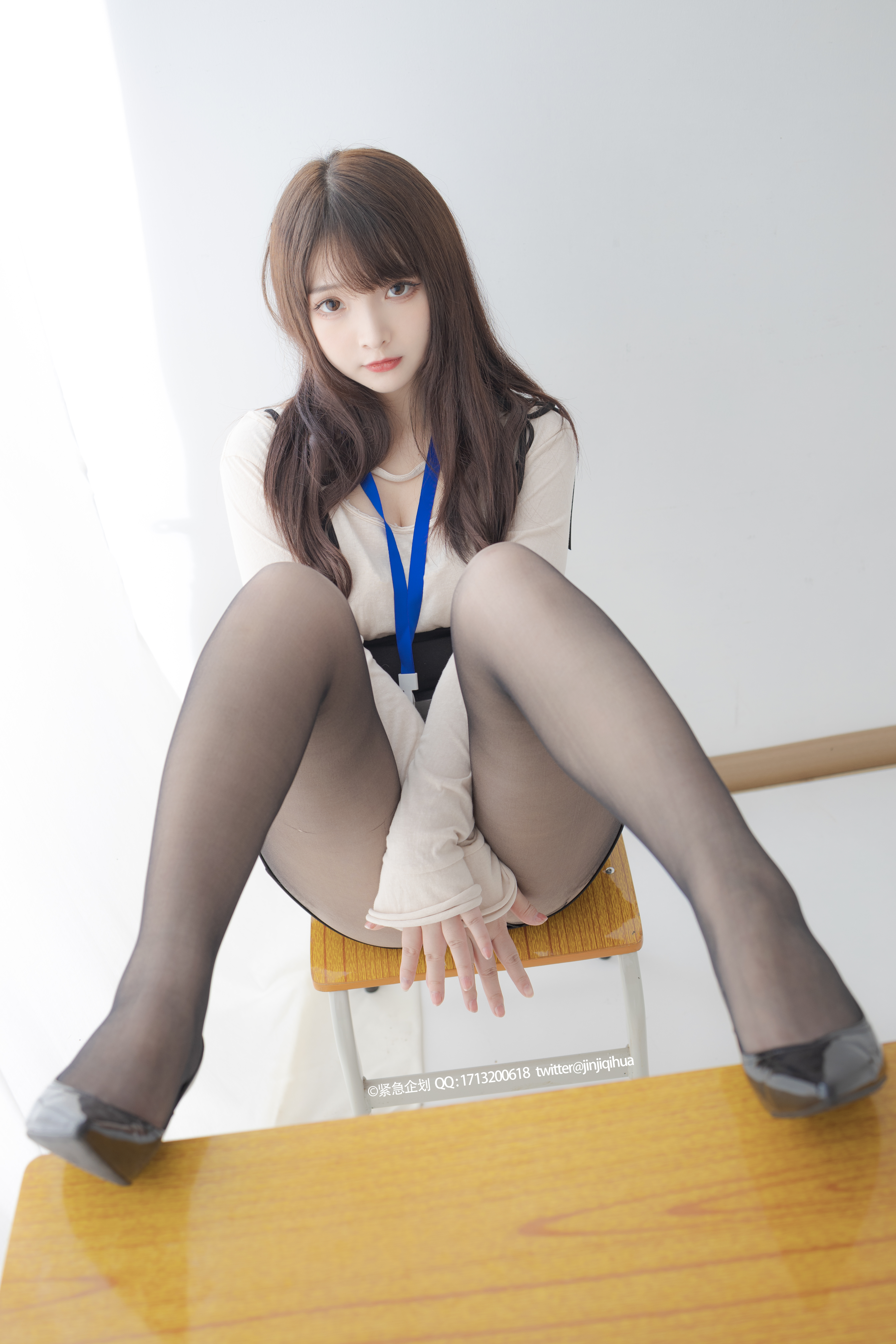 紧急企划古川kagura黑丝美腿福利写真图包合集下载