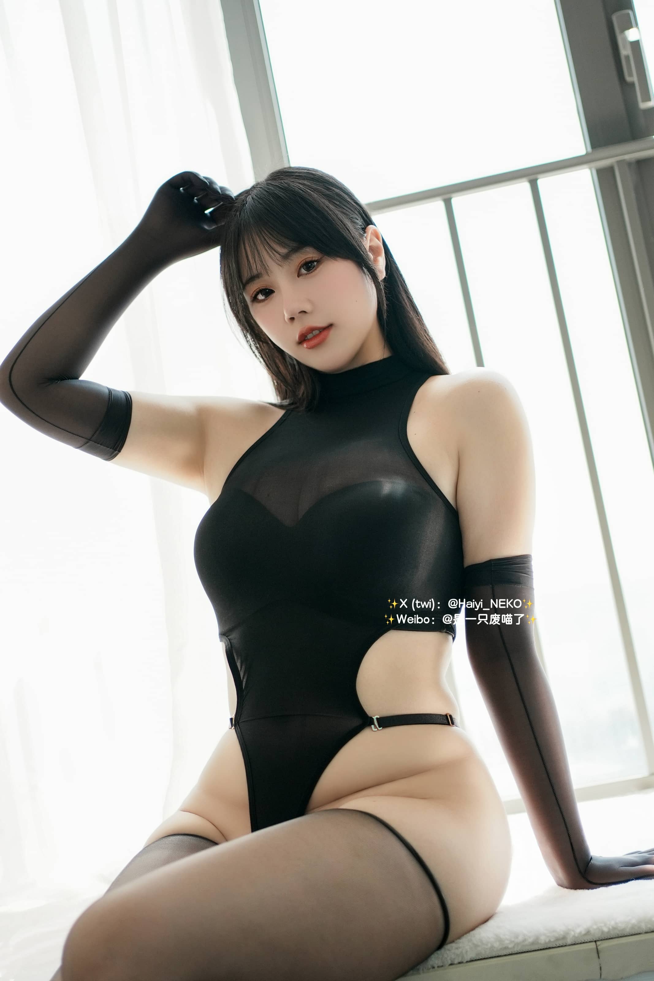 是一只废喵了 黑丝性感写真套图合集下载