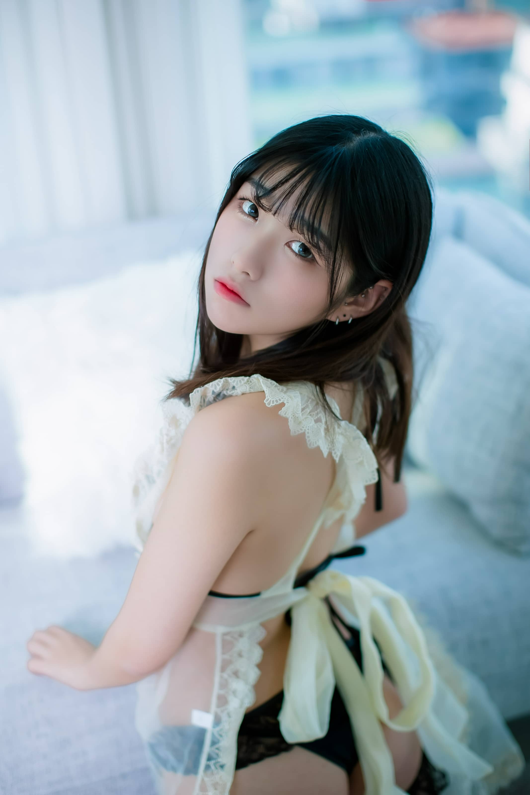 清纯脸蛋魅惑眼神SonSon(손손)35套私房写真资源下载